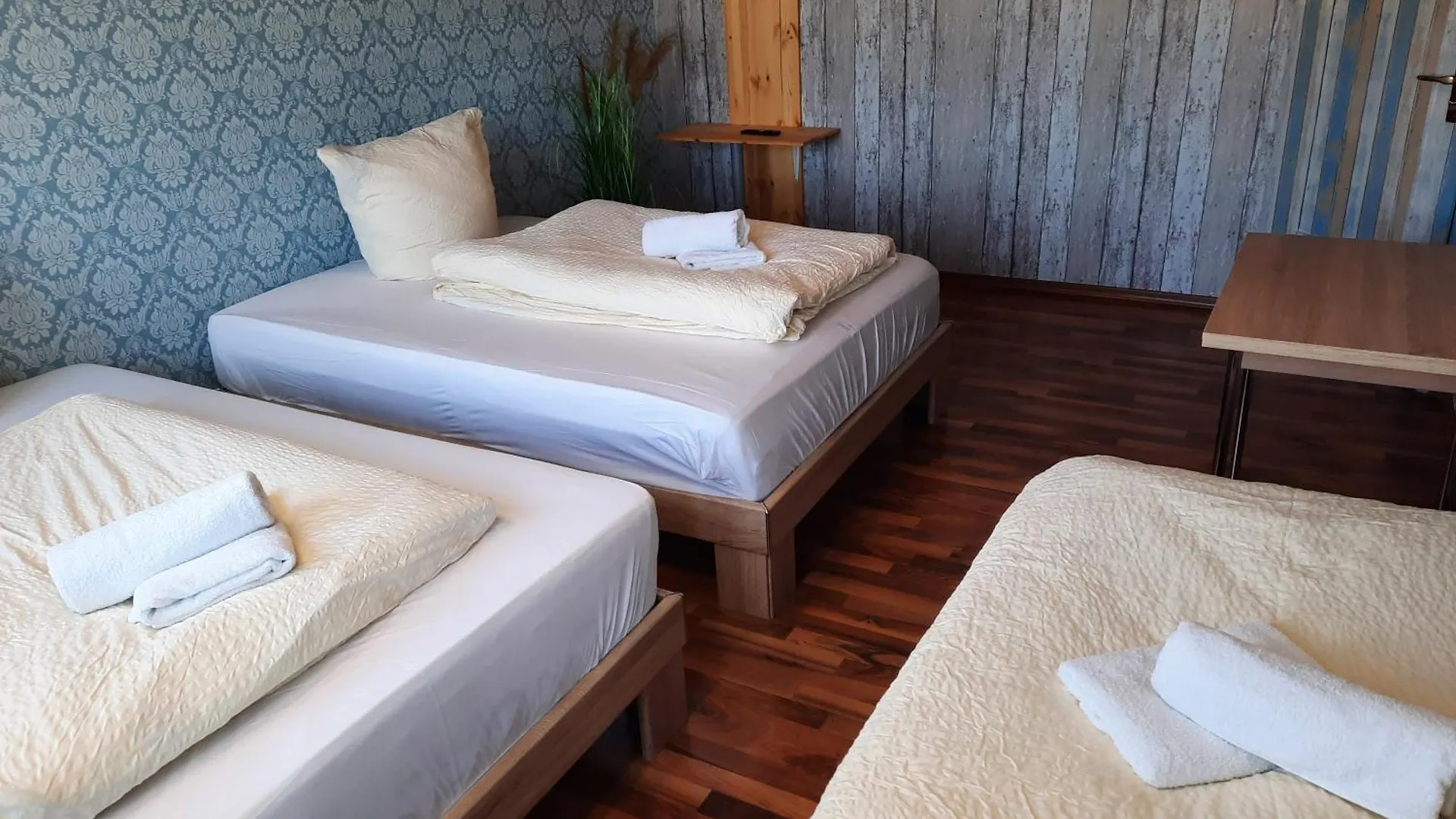 Homestay Sleep Well Rooms Stuttgart